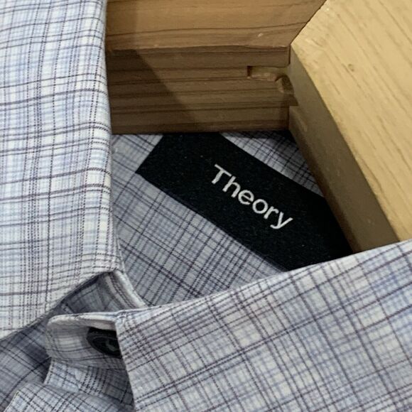 Theory Men’s Pinstripe Button Down Collar Shirt Size Large - Picture 9 of 10